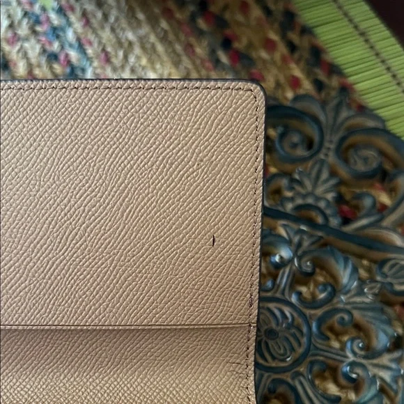 Coach Medium Brown Pebbled Leather Checkbook Wallet. VGUC - Picture 9 of 9